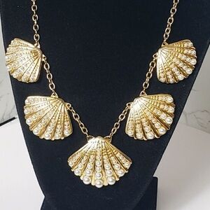 DILLARD'S Seashell Faux Pearls Necklace